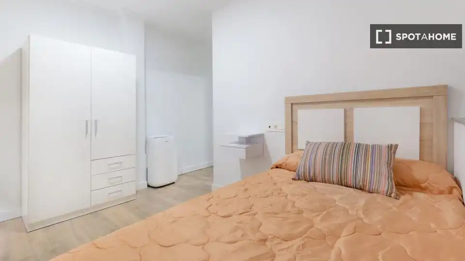 Habitación 201 m², Elche
