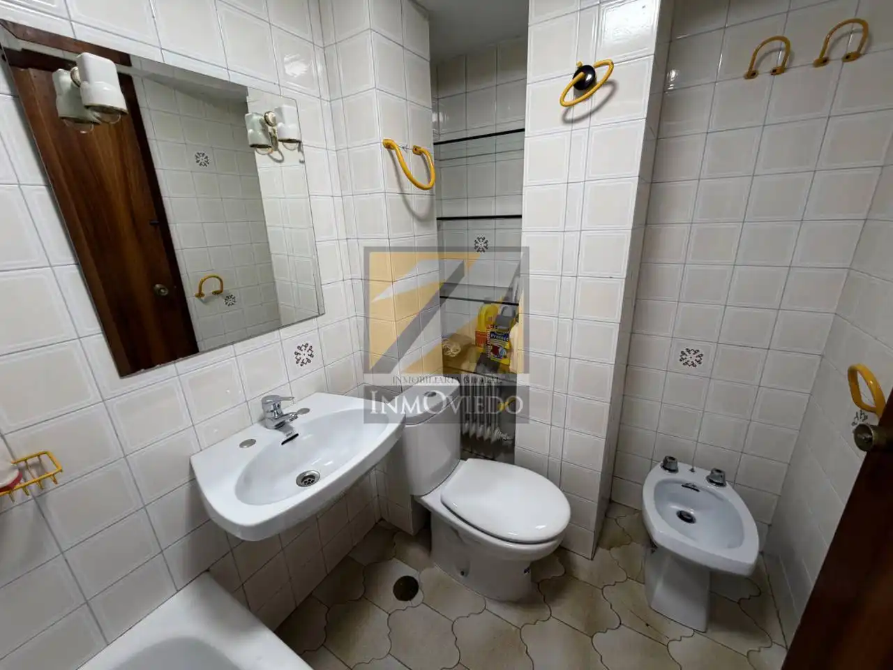 Piso de 50 m² en Oviedo
