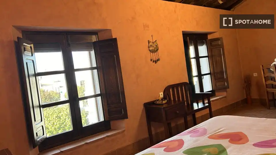 Habitación 92 m², La Nava