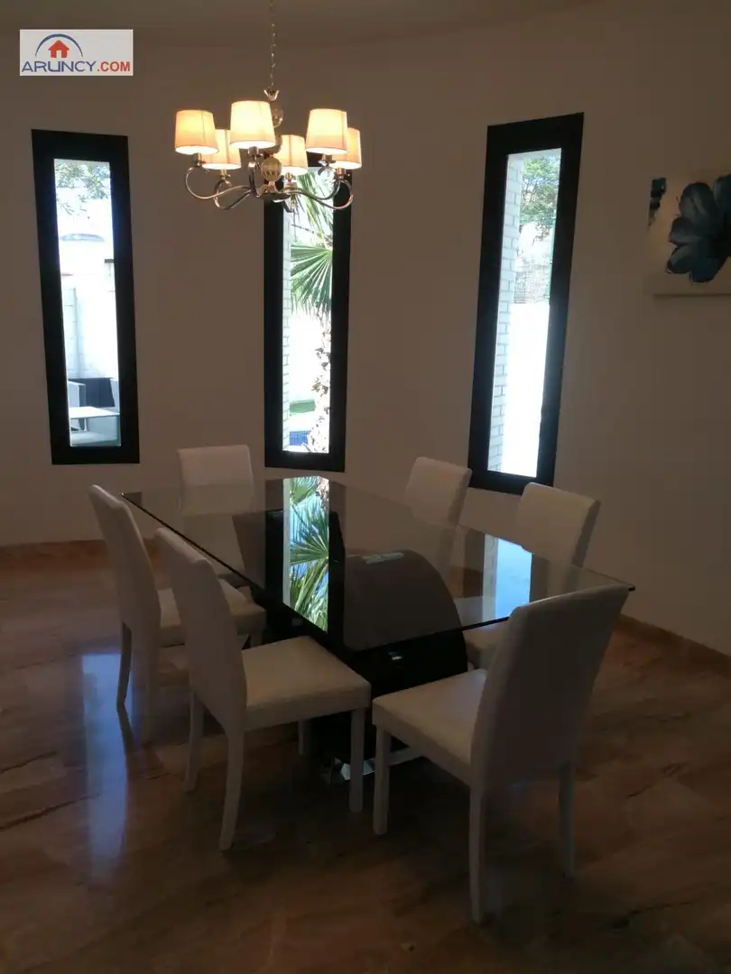 Piso de 550 m² en Dos Hermanas