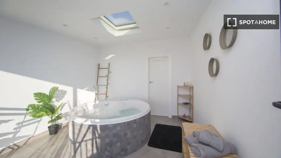 Habitación 104 m², Granada