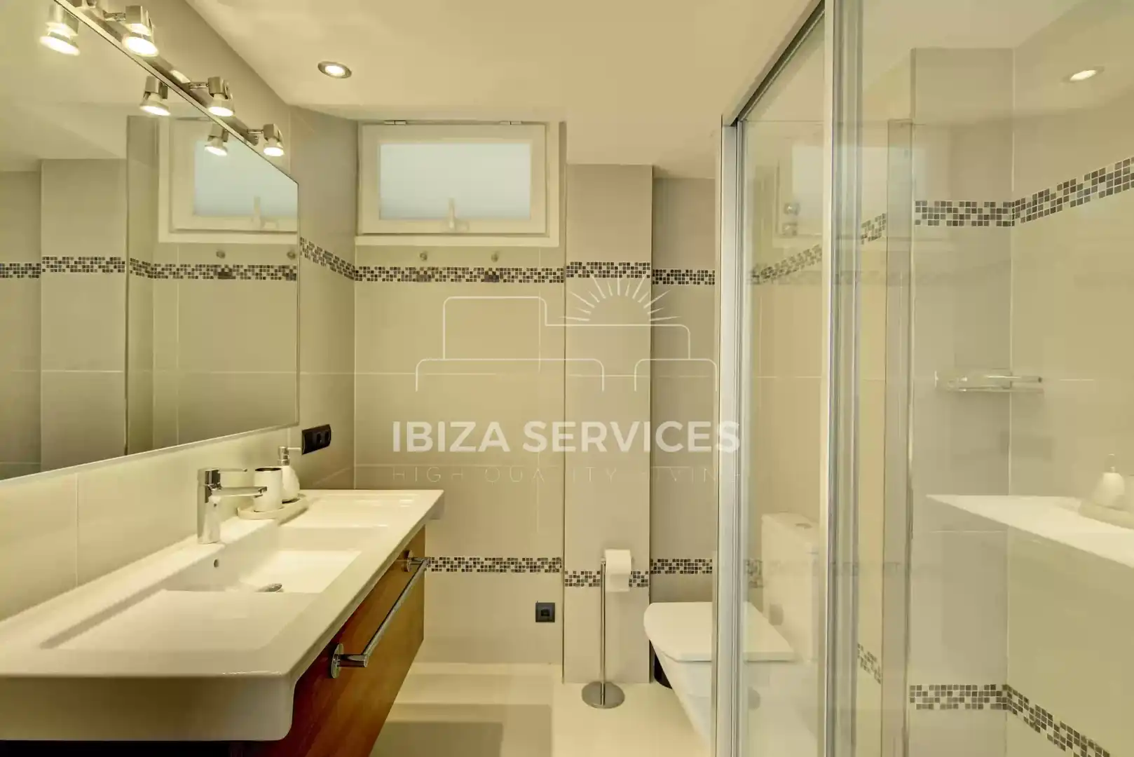Haus 250 m² in Santa Eulària des Riu