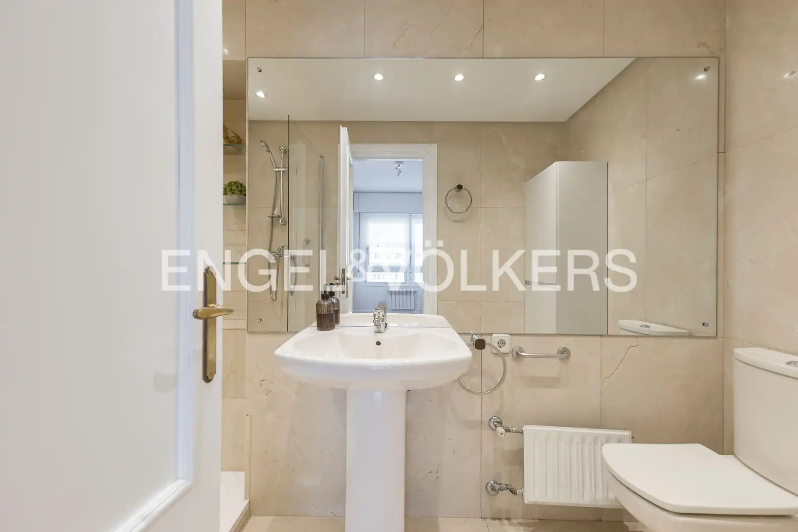 Wohnung 191 m² in Madrid
