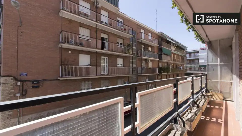 Room for rent, Madrid