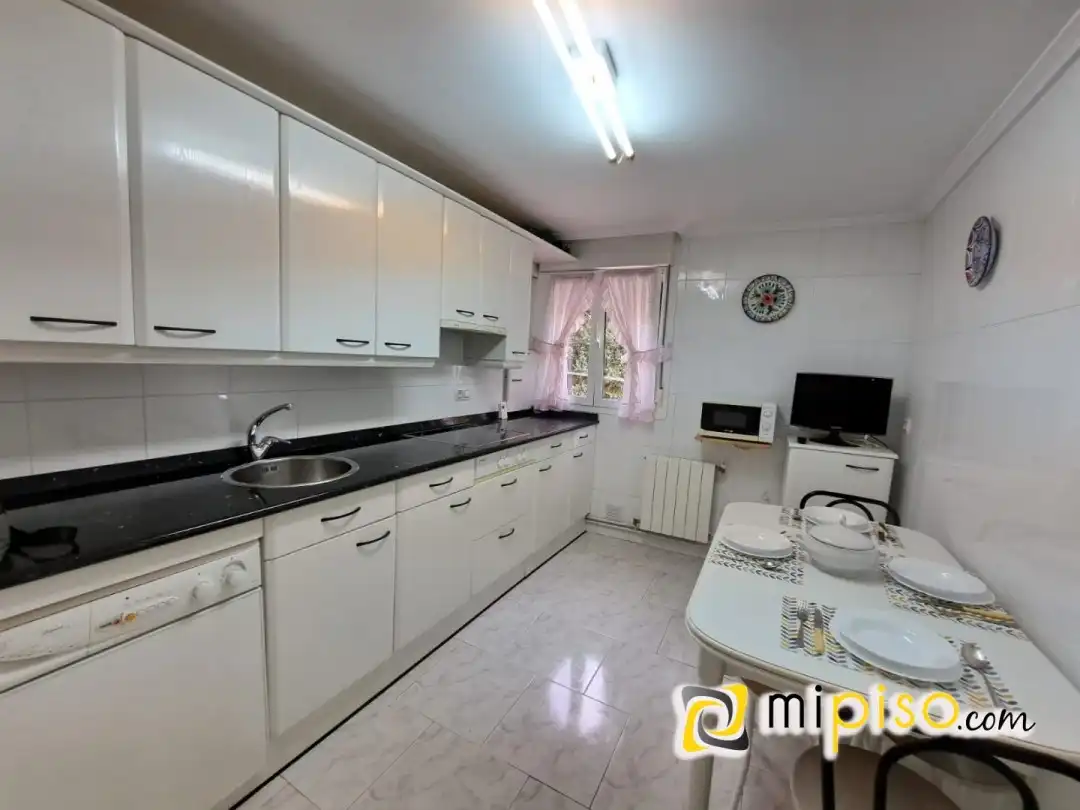 Piso de 74 m² en Laredo