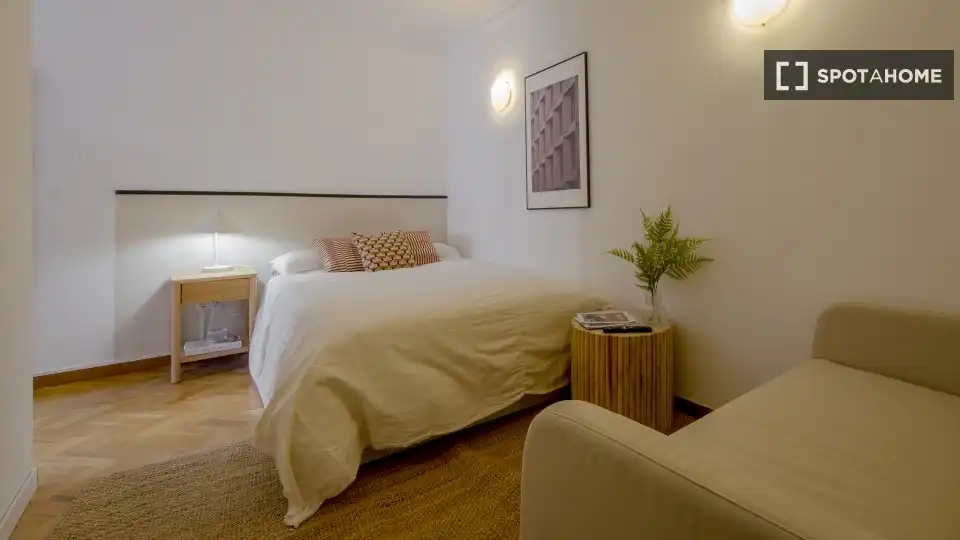 Room for rent, Madrid