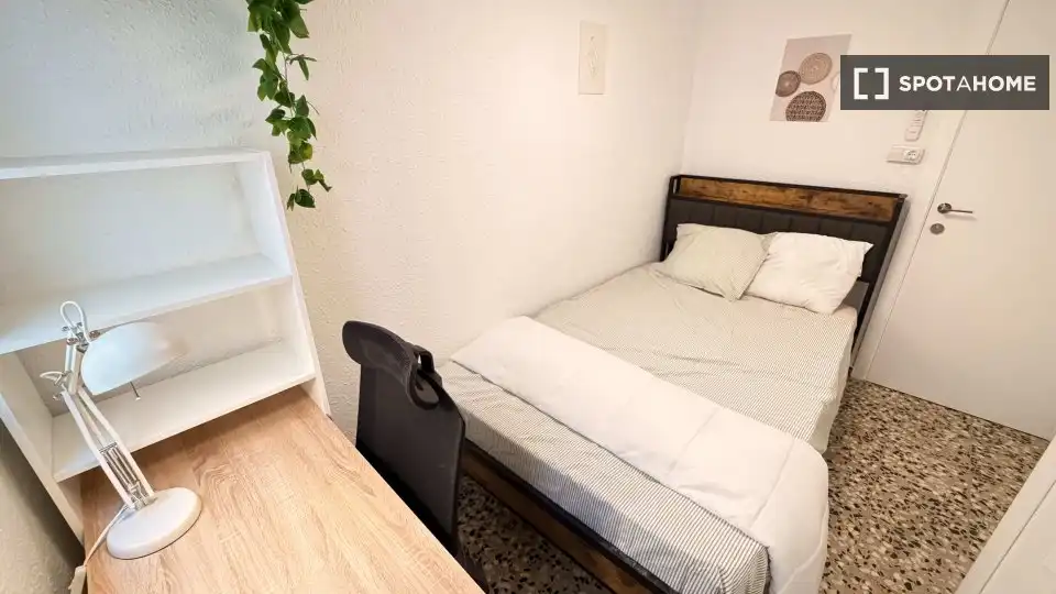 Habitación 100 m², Valencia
