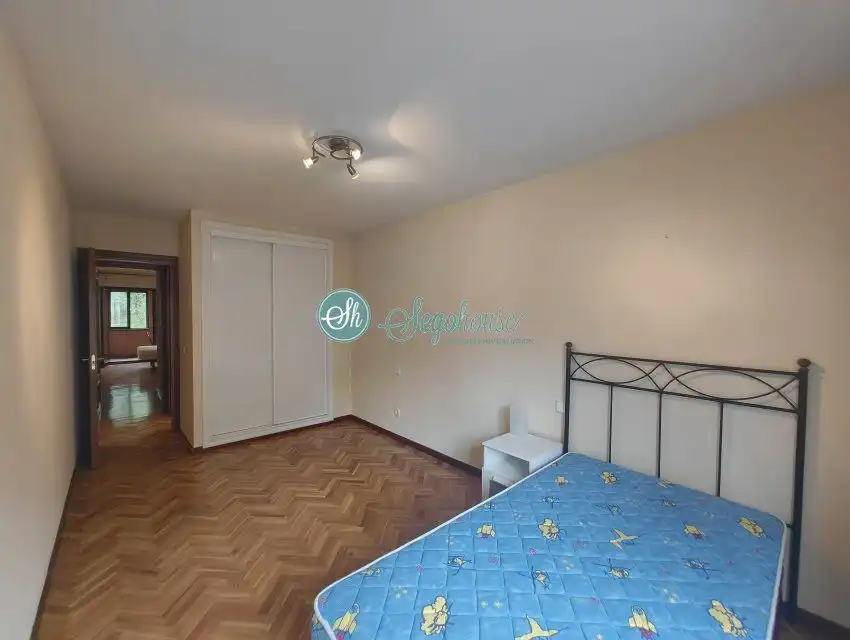 Piso de 129 m² en Segovia