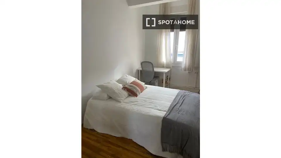 Habitación 92 m², Bilbao