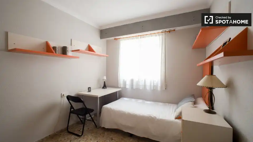 Habitación 105 m², Mislata