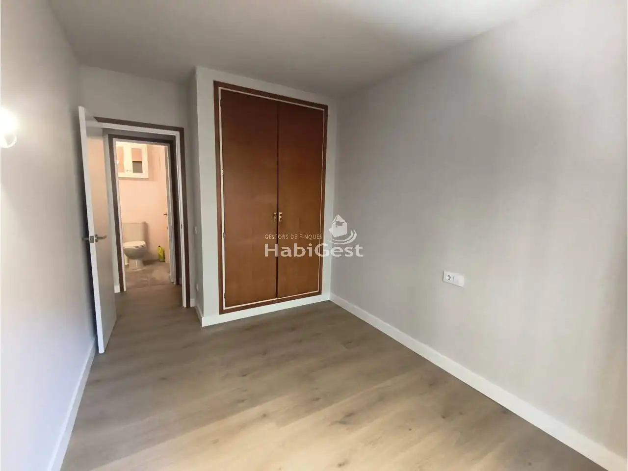Piso de 98 m² en Gerona