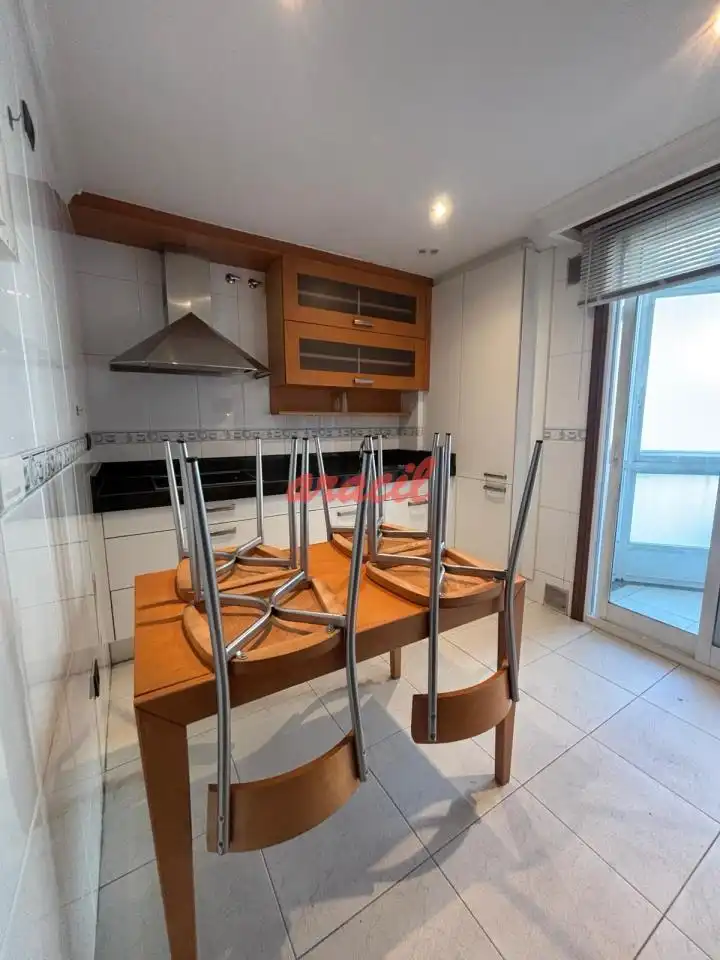 Piso de 80 m² en Ourense