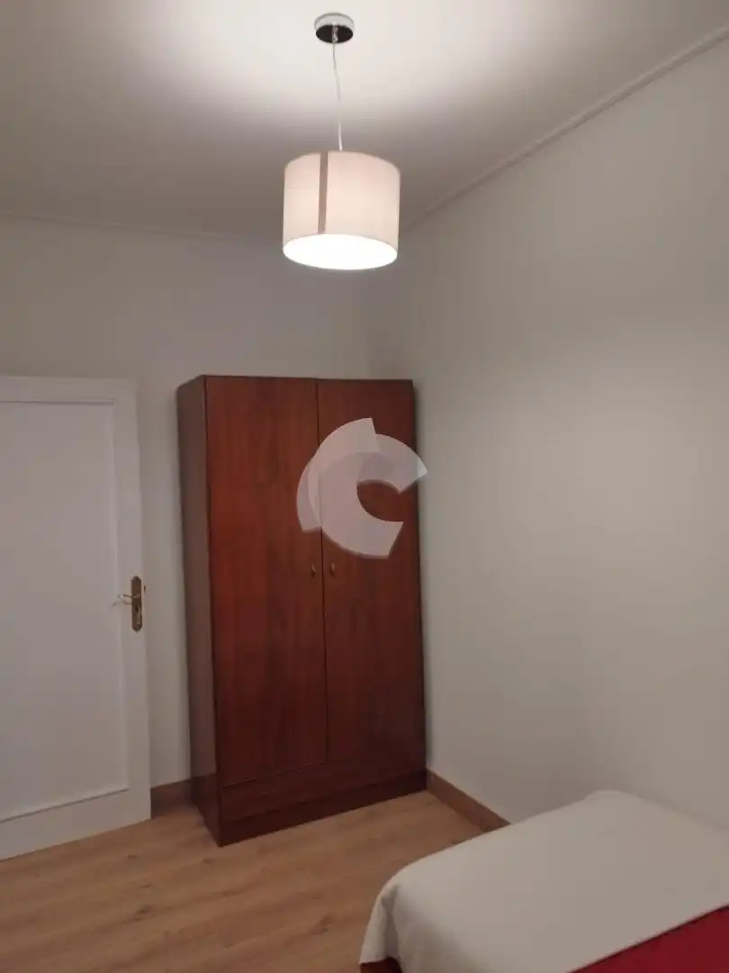 Piso de 85 m² en Ourense