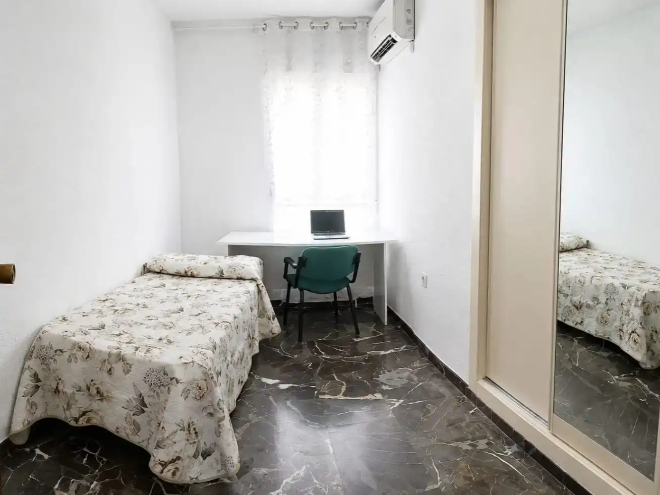 Piso de 115 m² en Granada