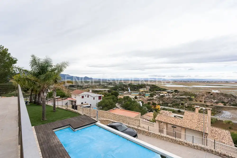 Piso de 320 m² en Cullera