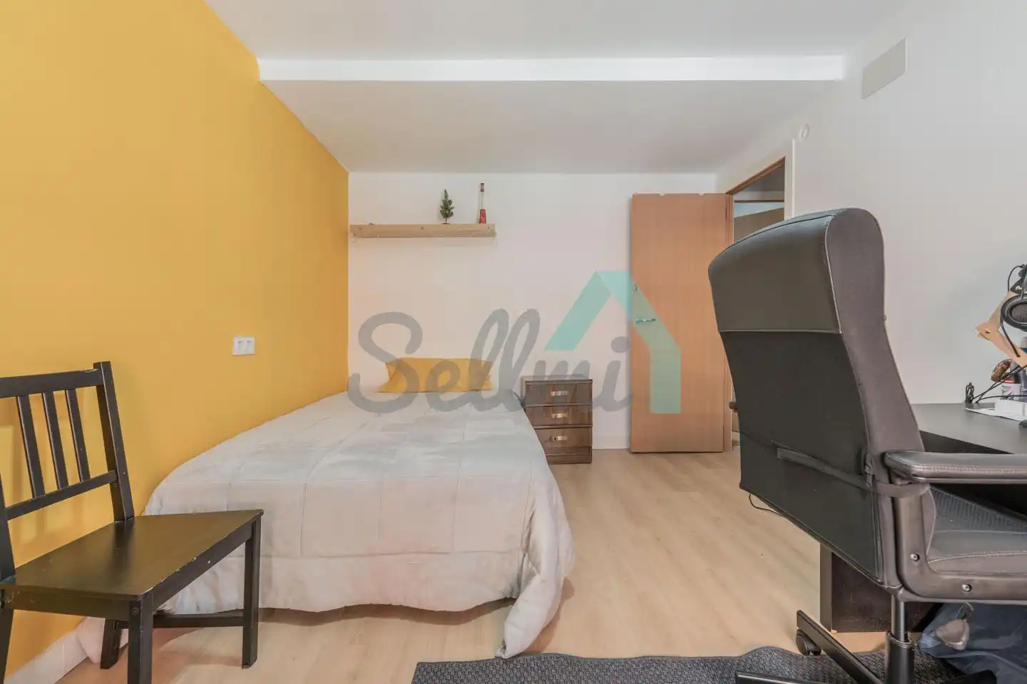 Habitación 82 m², Oviedo