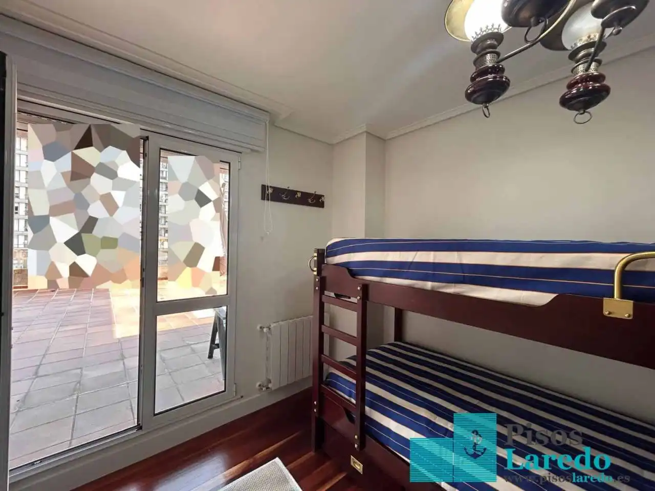 Piso de 190 m² en Laredo