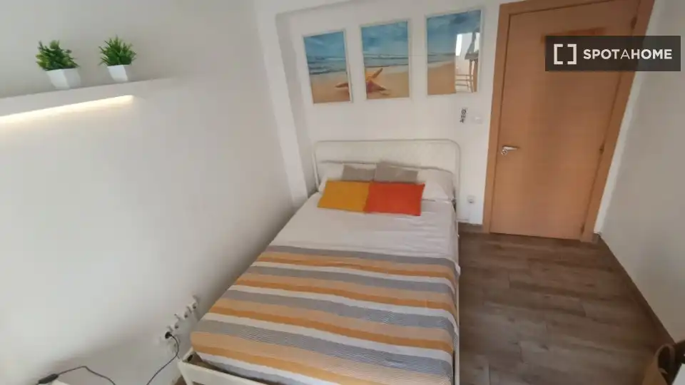 Habitación 78 m², Almería