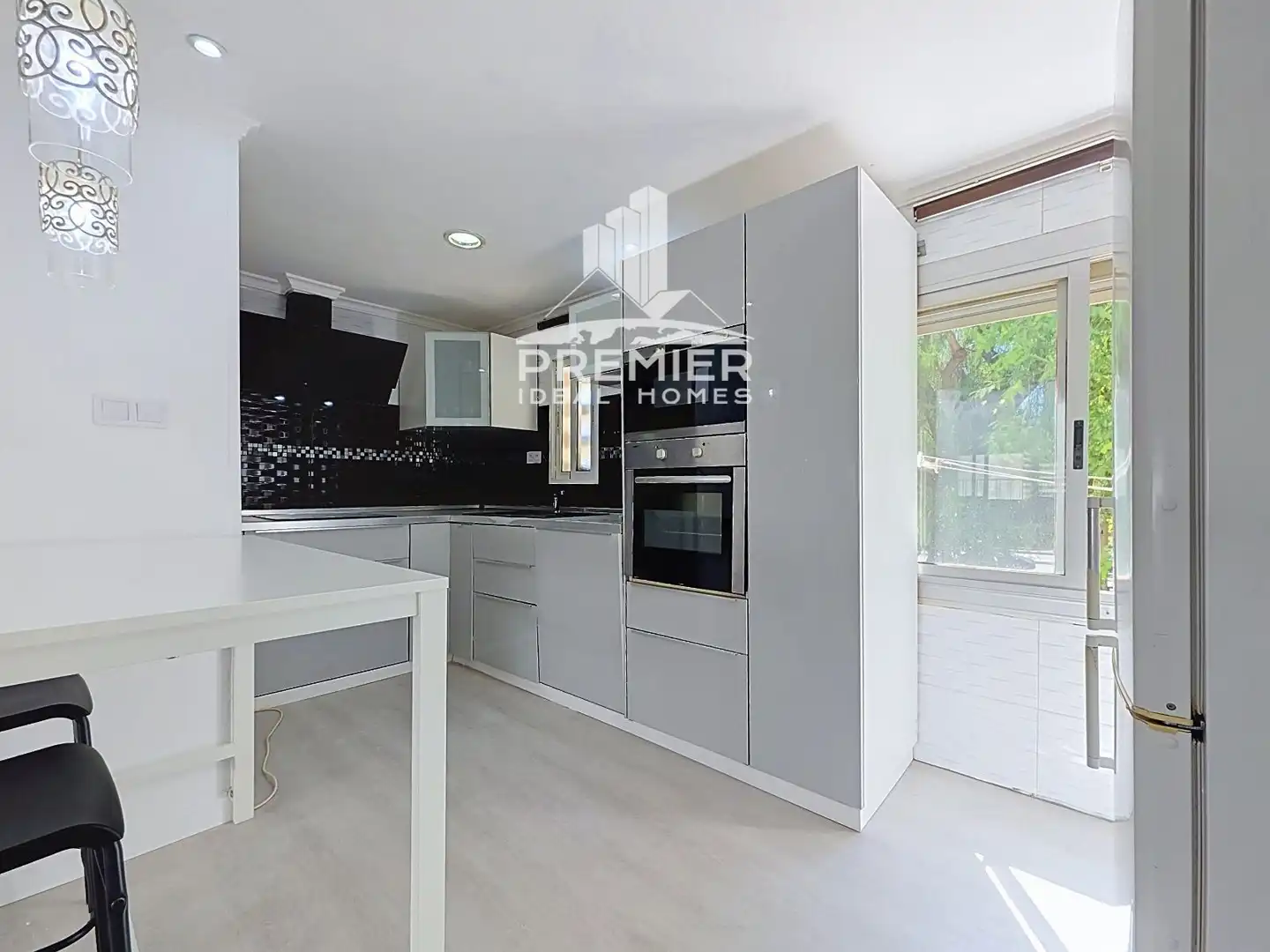 Flat 60 m² in Elda