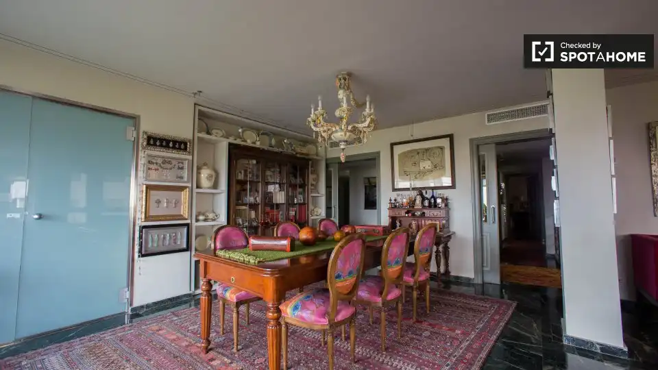 Habitación 375 m², Valencia