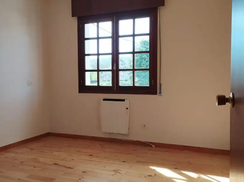 Pis de 100 m² a Tui