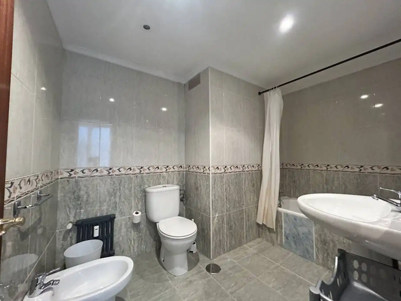 Piso de 152 m² en Oviedo