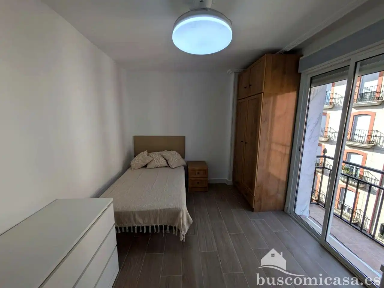 Комната в аренду, Linares