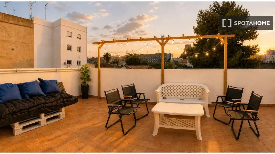 Habitación 451 m², Valencia