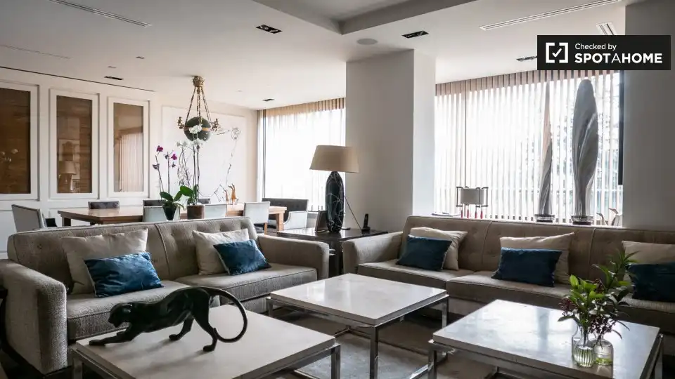 Habitación 200 m², Madrid