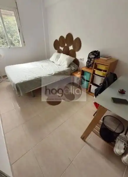 Piso de 90 m² en Sevilla