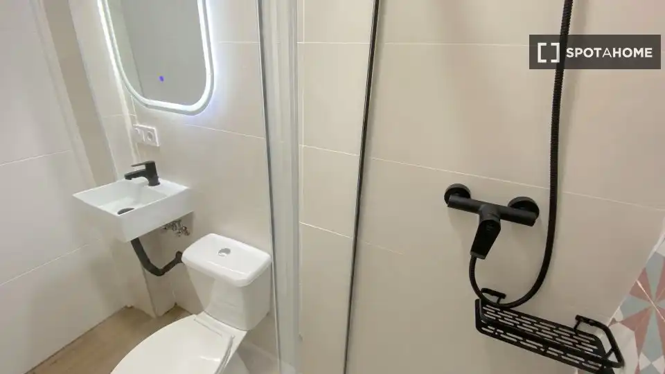 Habitación 200 m², Sevilla