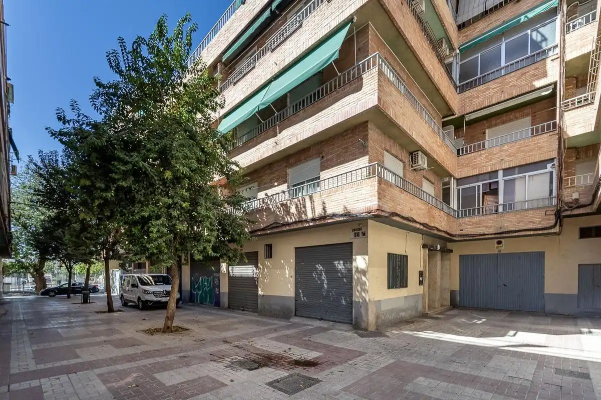 Piso de 89 m² en Granada