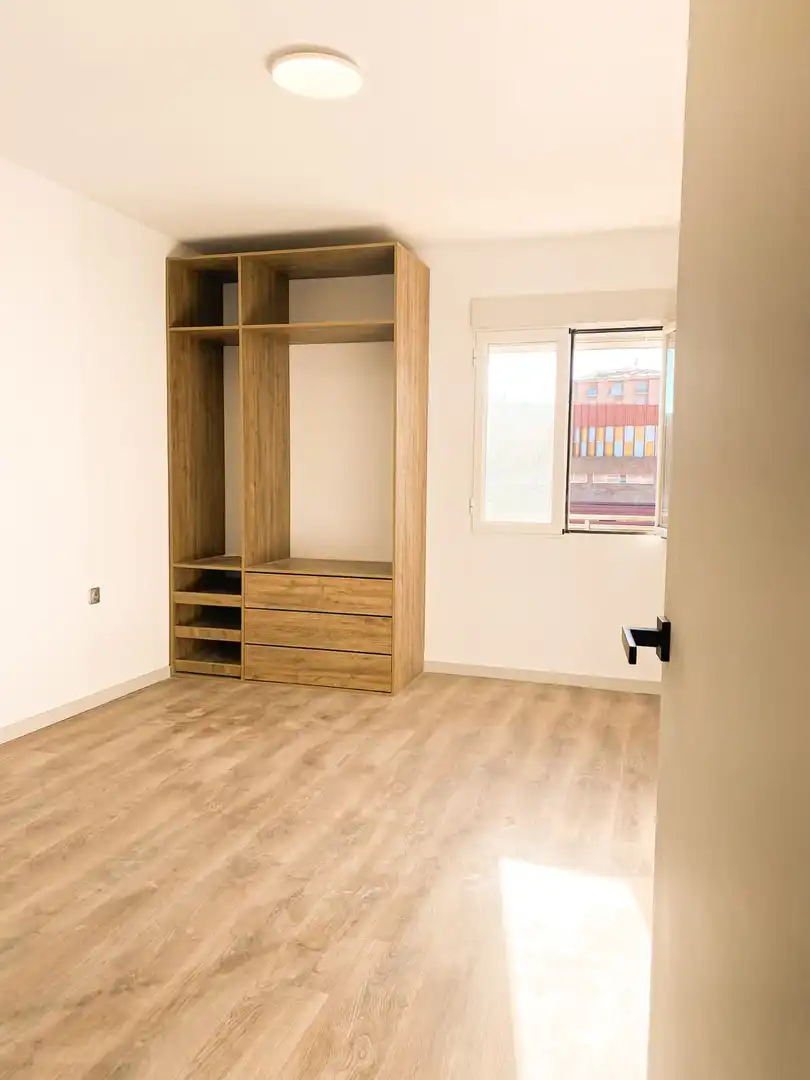 Habitación 120 m², Ávila