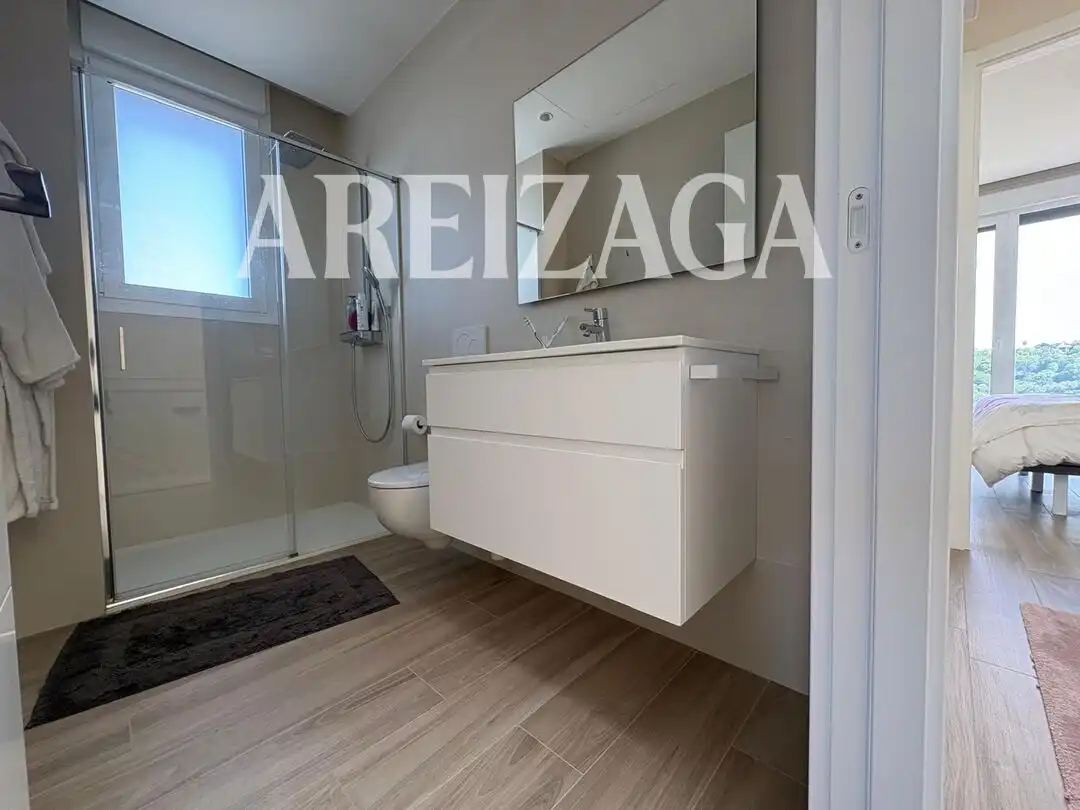 Casa de 200 m² en San Sebastián