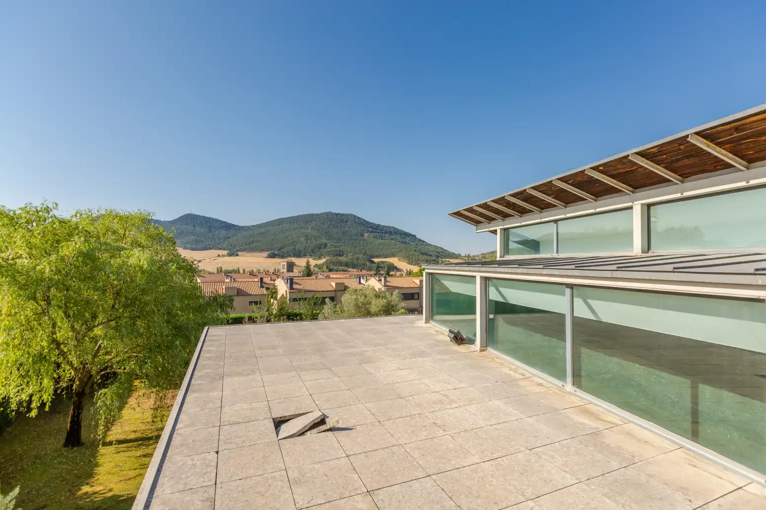 Pis de 338 m² a Valle de Egüés / Eguesibar