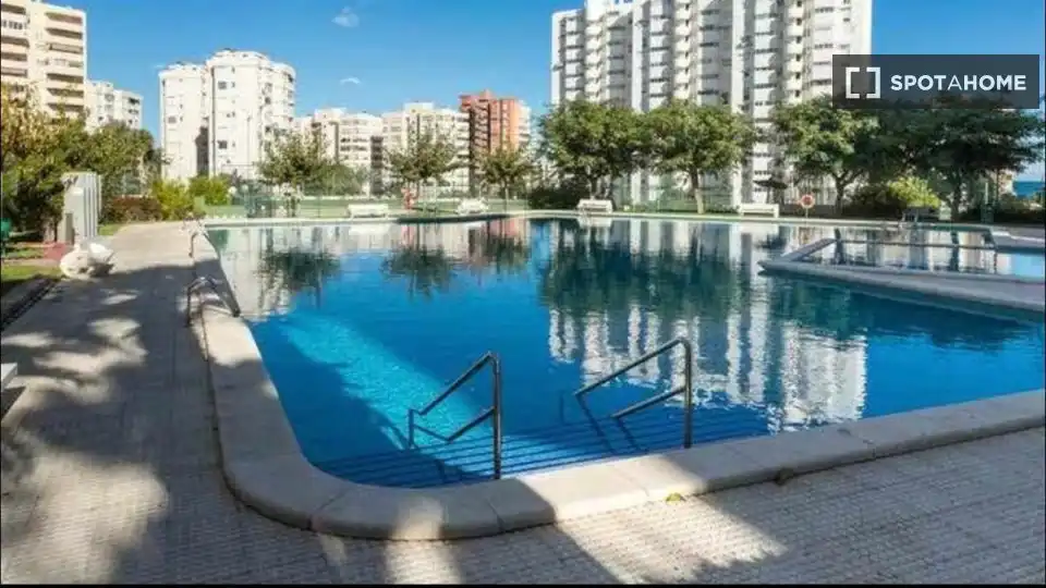 Habitación 104 m², Alicante
