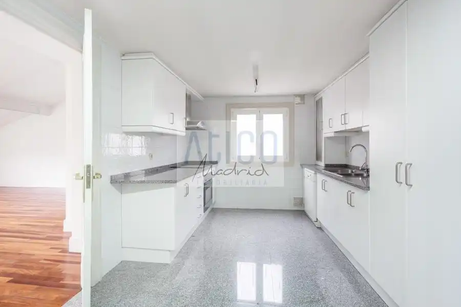 Квартира 180 м² в Мадриде