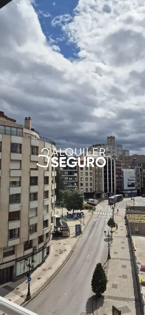 Piso de 160 m² en Oviedo