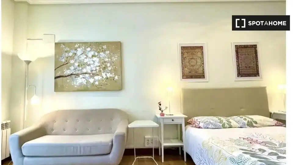 Habitación 196 m², Bilbao