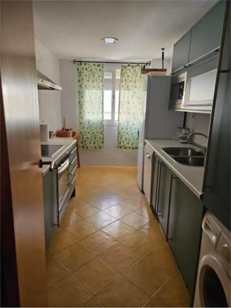 Piso de 100 m² en Roquetas de Mar