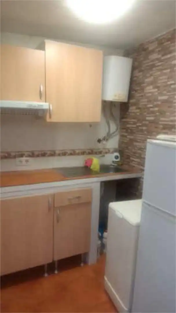 Piso de 40 m² en Salares