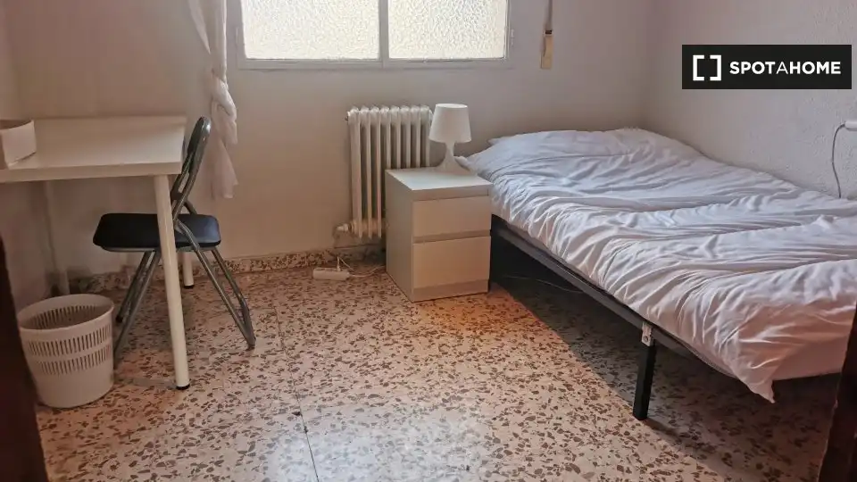 Habitación 115 m², Granada