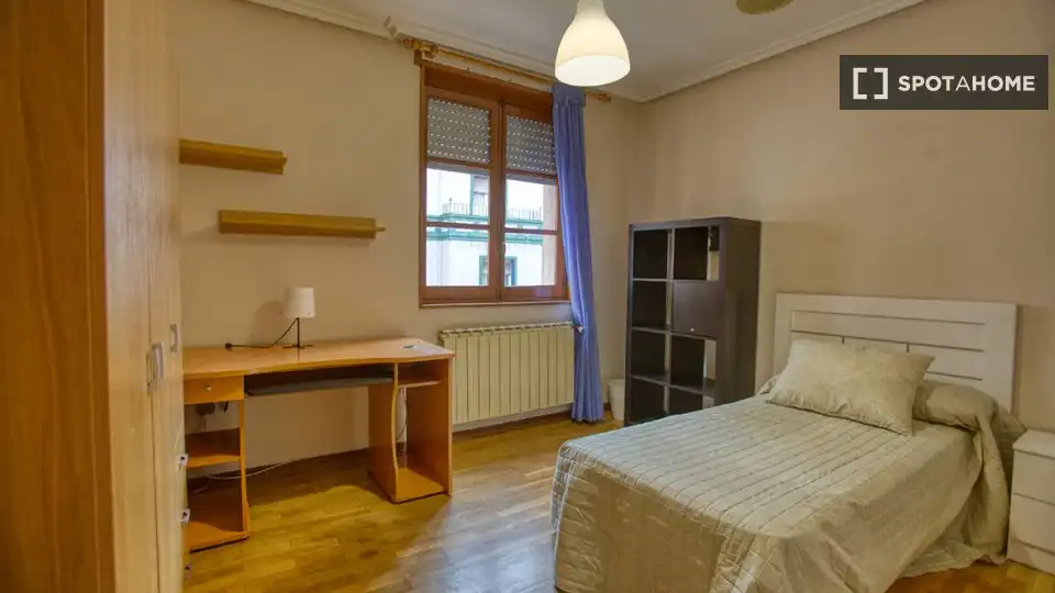 Habitación en alquiler, Oviedo