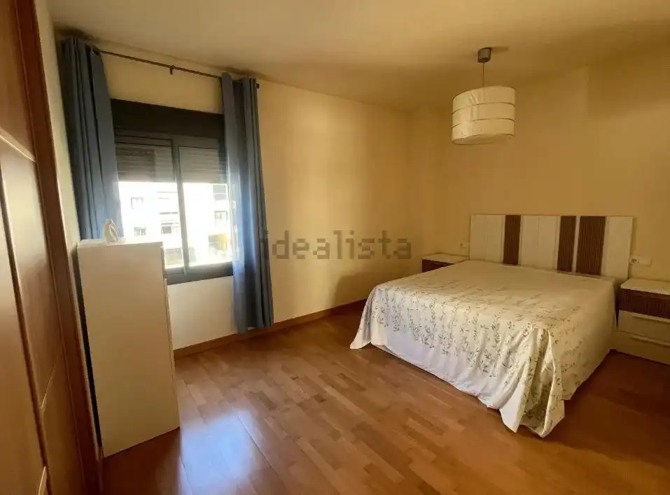Piso de 90 m² en Almería