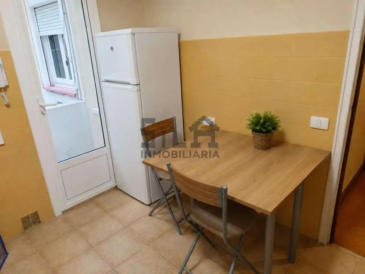 Piso de 85 m² en Ourense