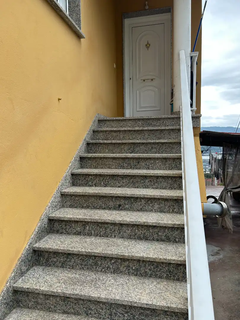 Piso de 300 m² en Moaña
