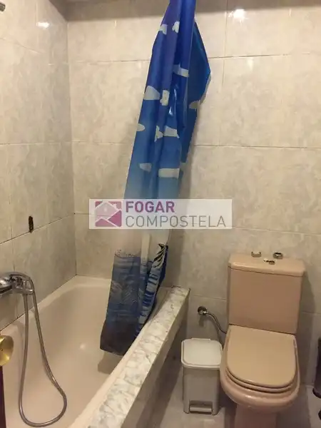 Wohnung 80 m² in Santiago de Compostela