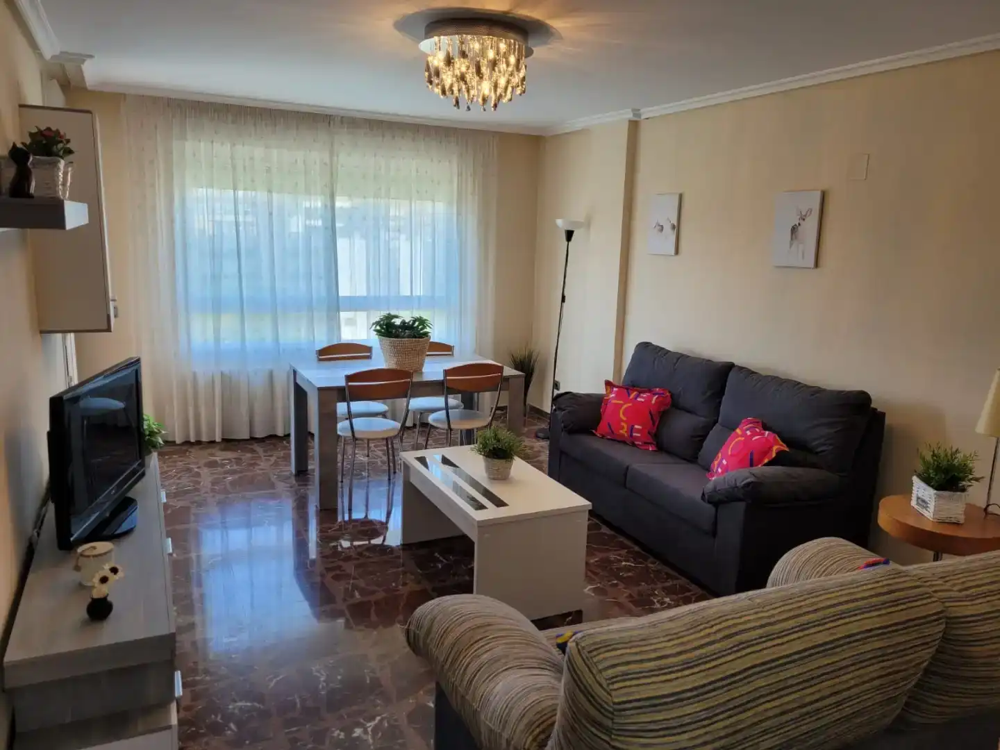 Habitación 100 m², Zaragoza