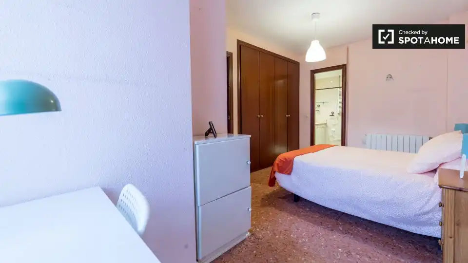 Habitación 90 m², Valencia