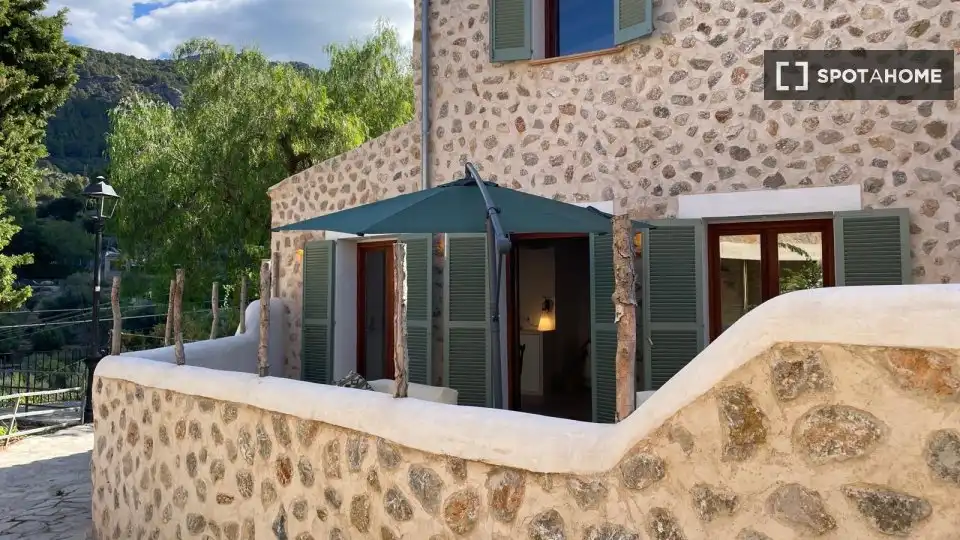 Habitación 104 m², Estellencs